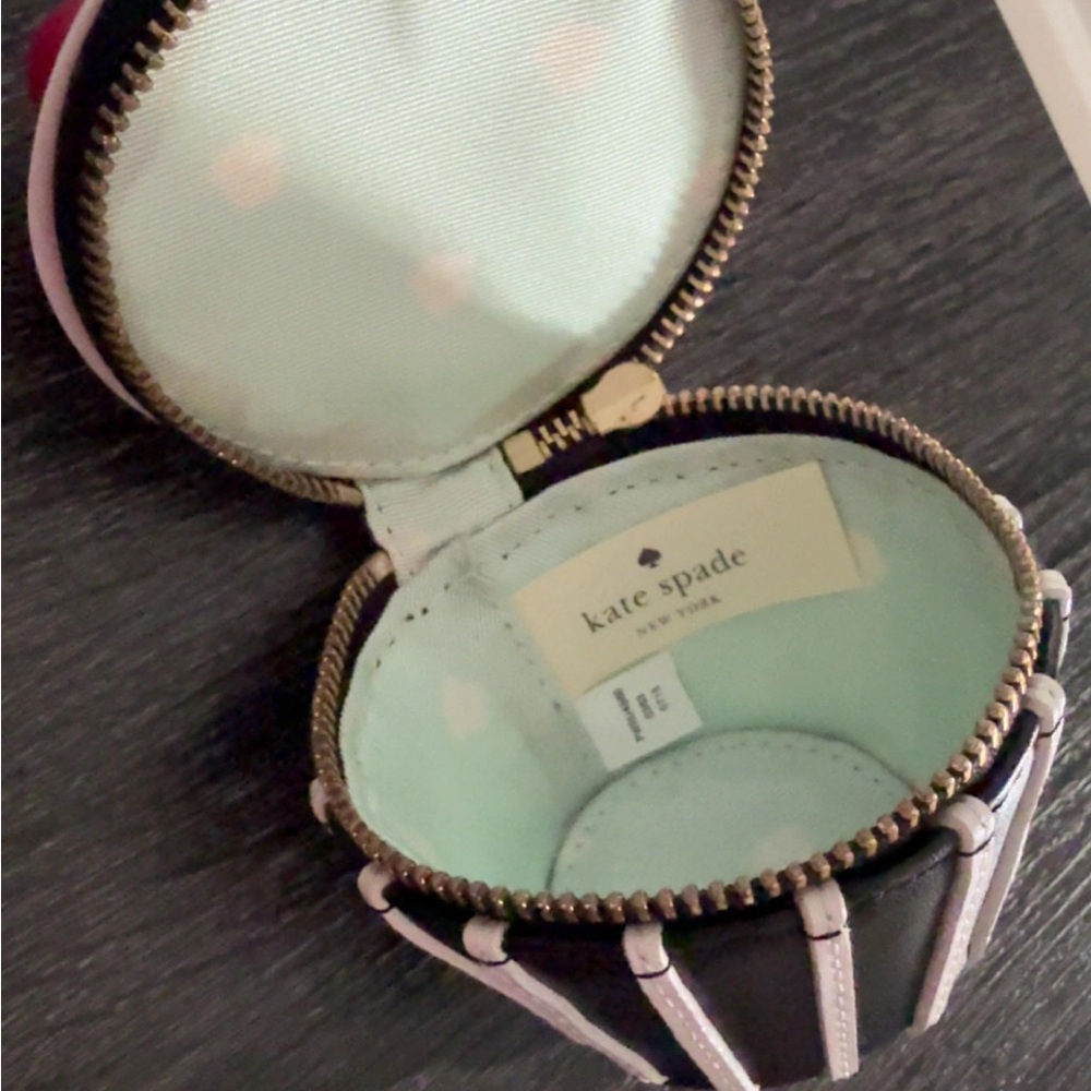 Kate Spade Magnolia Bakery Cupcake Coin Purse - Picture 3 of 3